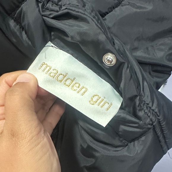 NWOT Madden Girl Kids Heart Pattern Fleece Jacket - Black and Cream size 14/16 - Picture 2 of 16